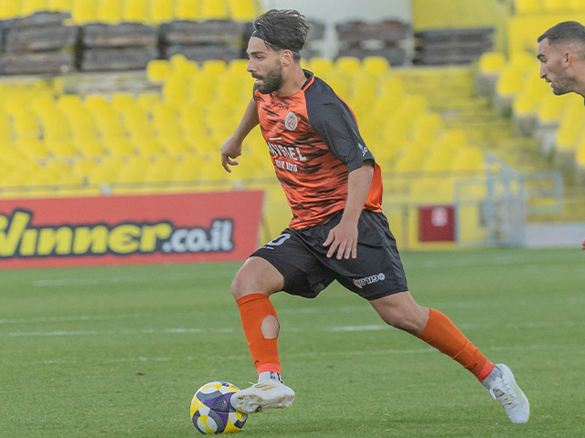 שמח לחזור למגרשים. סביליה (יאיר רובלט)